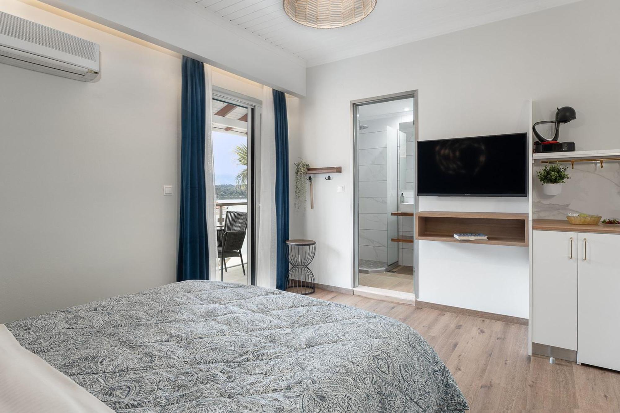 Captain'S Seafront Apartments Nydrí Eksteriør bilde