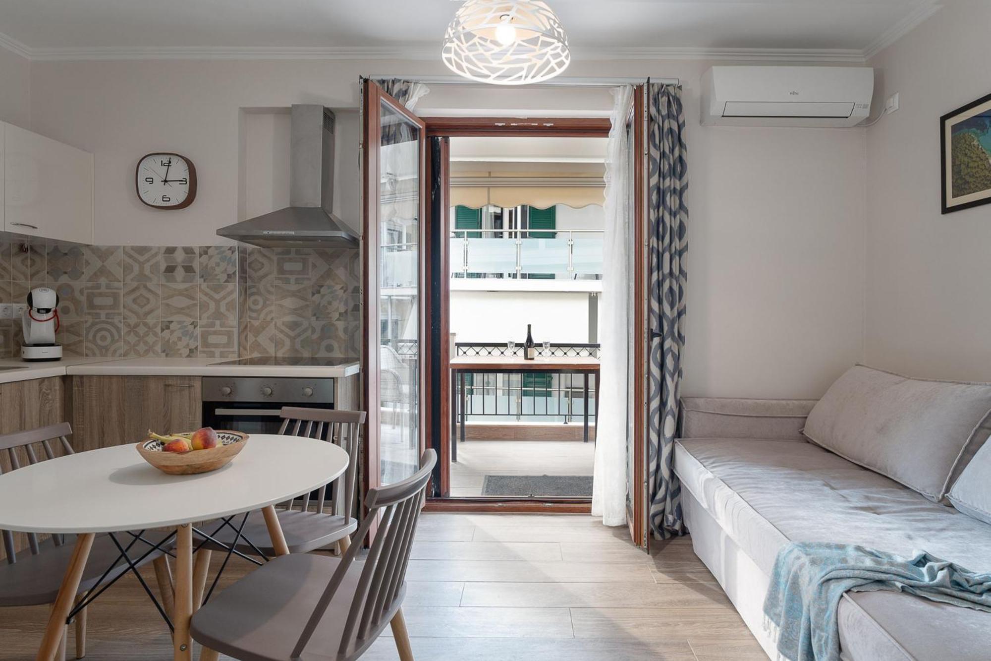 Captain'S Seafront Apartments Nydrí Eksteriør bilde