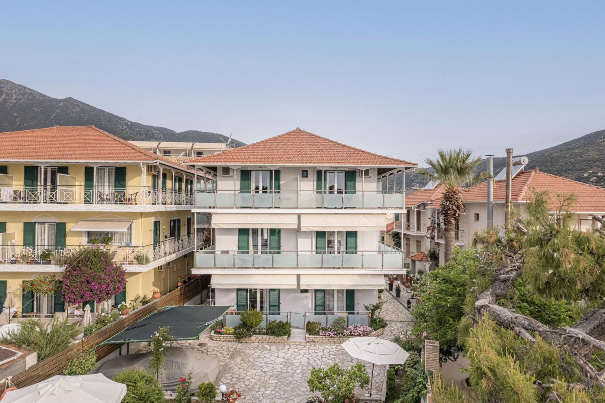 Captain'S Seafront Apartments Nydrí Eksteriør bilde